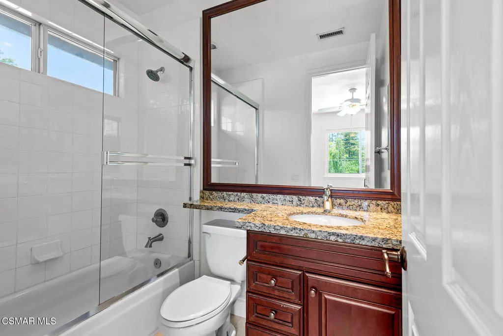 Simi Valley, California 93065, United States, 6 Bedrooms Bedrooms, ,6 BathroomsBathrooms,Residential,Active,138044