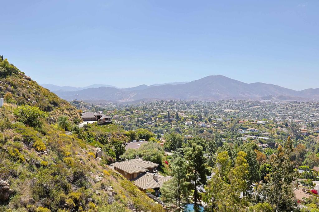 9769 Alto Dr