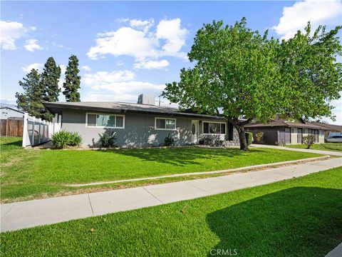 Photo of 1455 N Alice Ave, Rialto, CA 92376 (MLS # CV26088763)