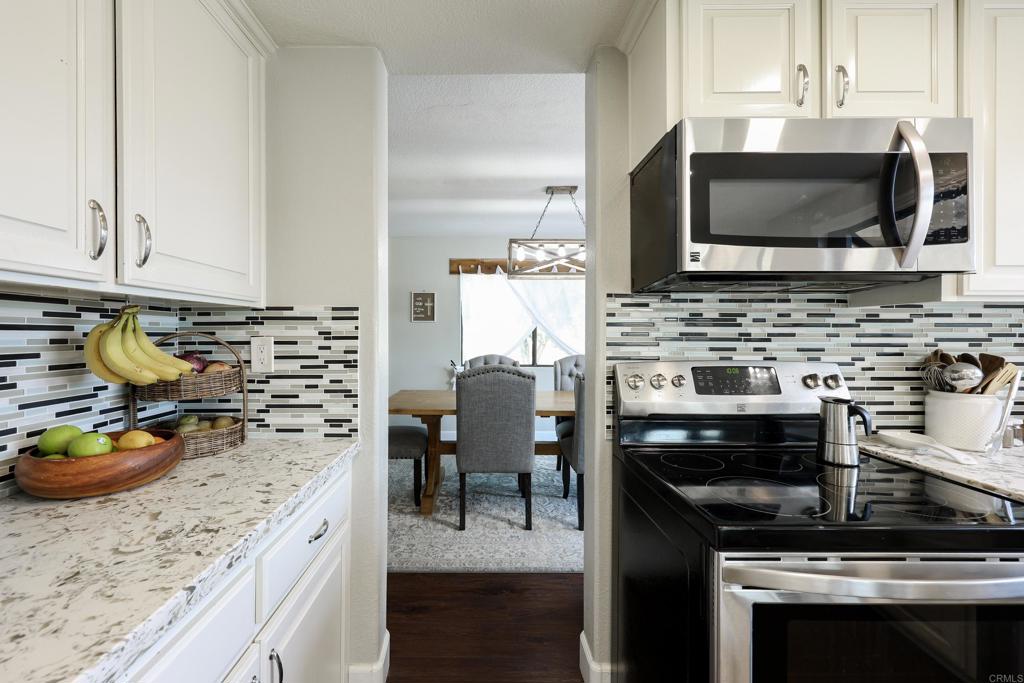 2129 Avenida Del Cielo