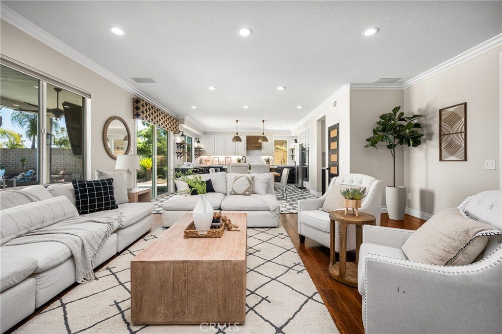 3959 Paseo La Cresta