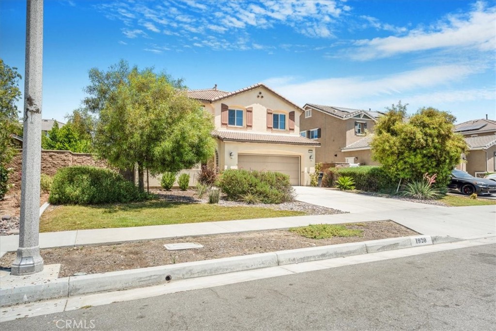 1920 Clementine Street
