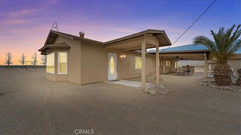 Photo of 86252 Sampson Ln, 29 Palms, CA 92277 (MLS # IV26017316)