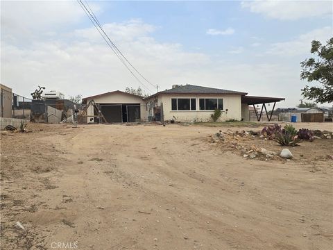 Photo of 11742 Jacaranda Ave, Hesperia, CA 92345 (MLS # CV25257237)