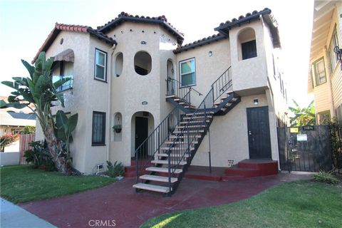 Photo of 429 Olive Ave, Long Beach, CA 90802 (MLS # PW26130703)