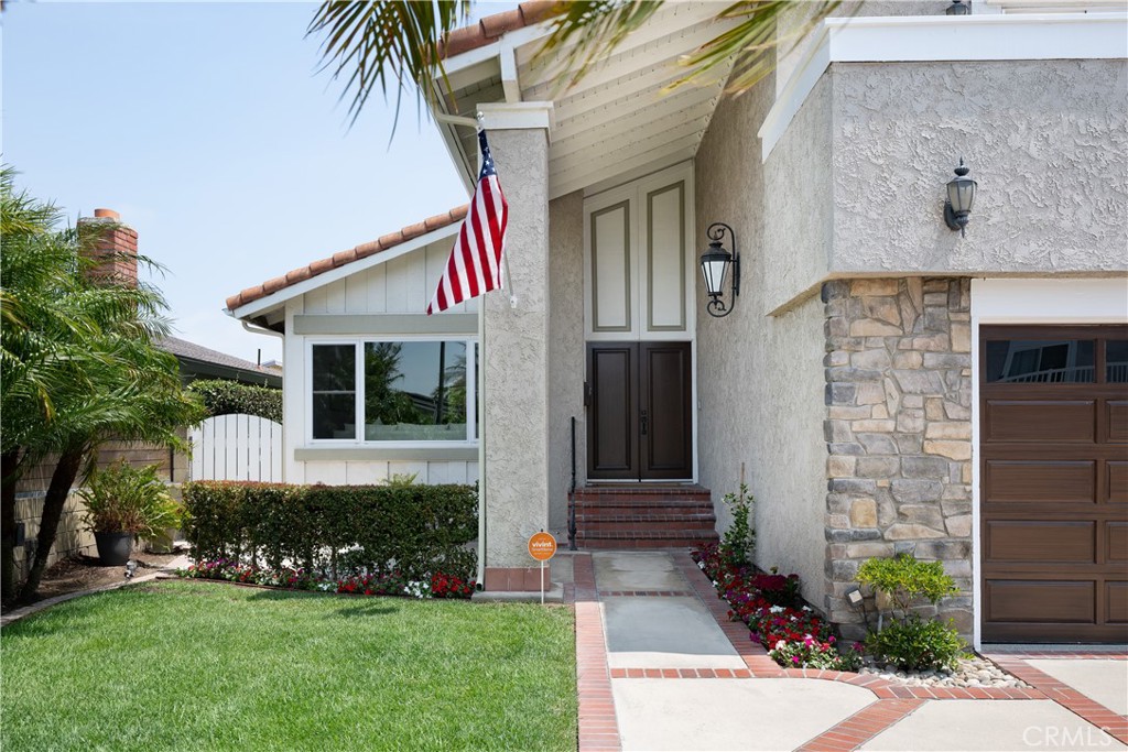 5302 Bryant Circle