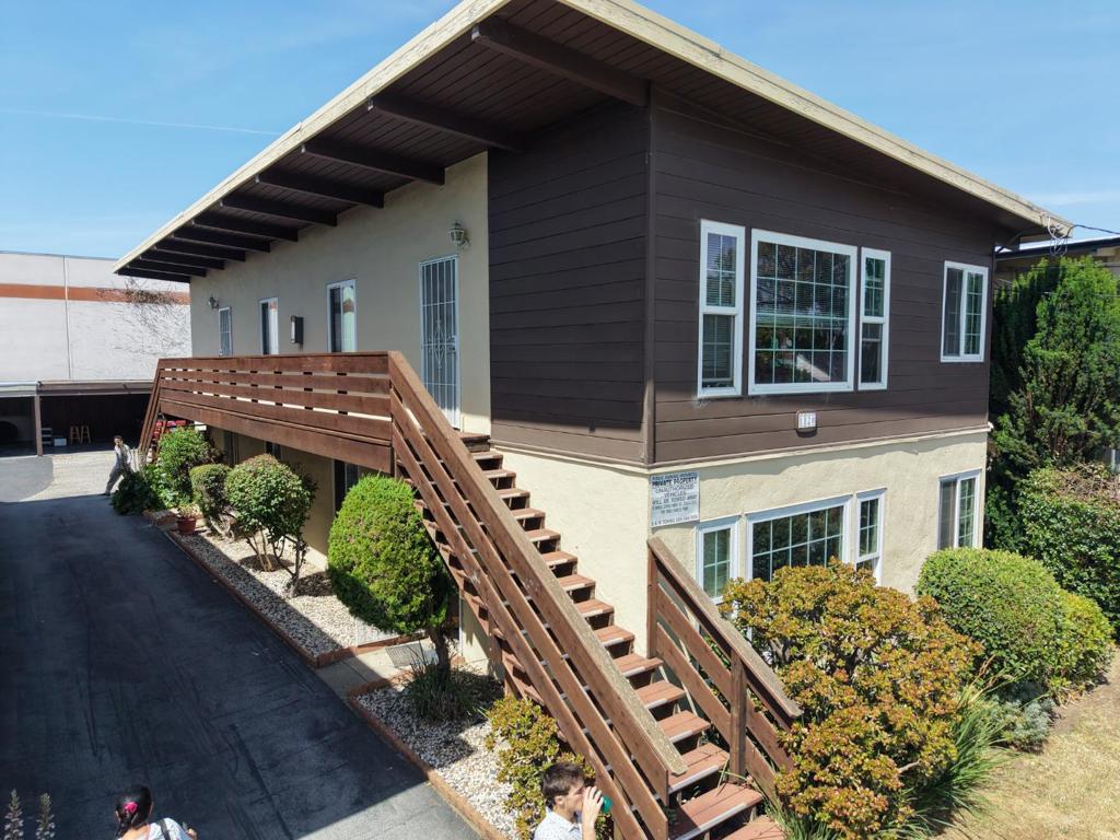 1120 Elmer Street