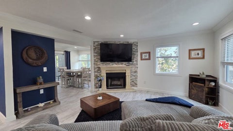 Photo of 659 Alexander Street #5, Glendale, CA 91203 (MLS # 26104367)