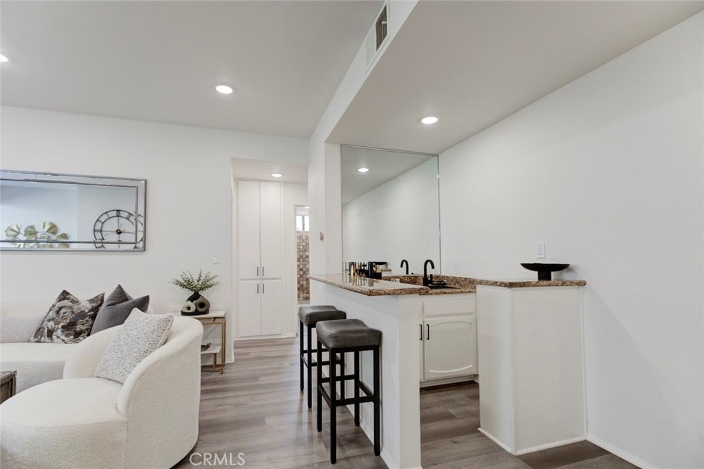 511 N Jackson 101