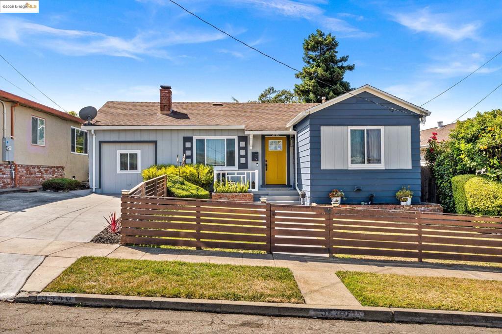 5440 Sutter Ave