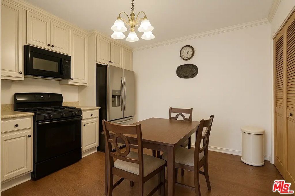 21620 Burbank Boulevard 9