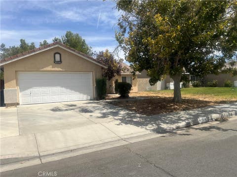 Photo of 43516 32nd Street E, Lancaster, CA 93535 (MLS # SR26184536)