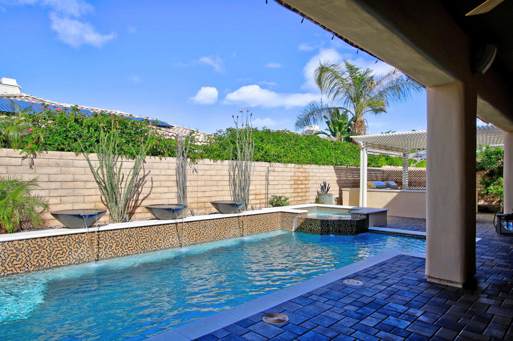 Renaissance - Residential