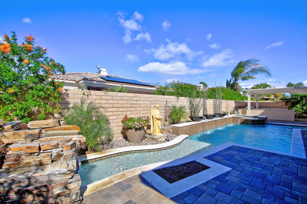 Renaissance - Residential