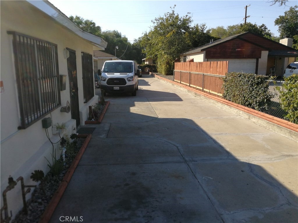 1364 Bell Street