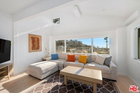 Photo of 117 W Channel Road #119, Santa Monica, CA 90402 (MLS # 26633487)