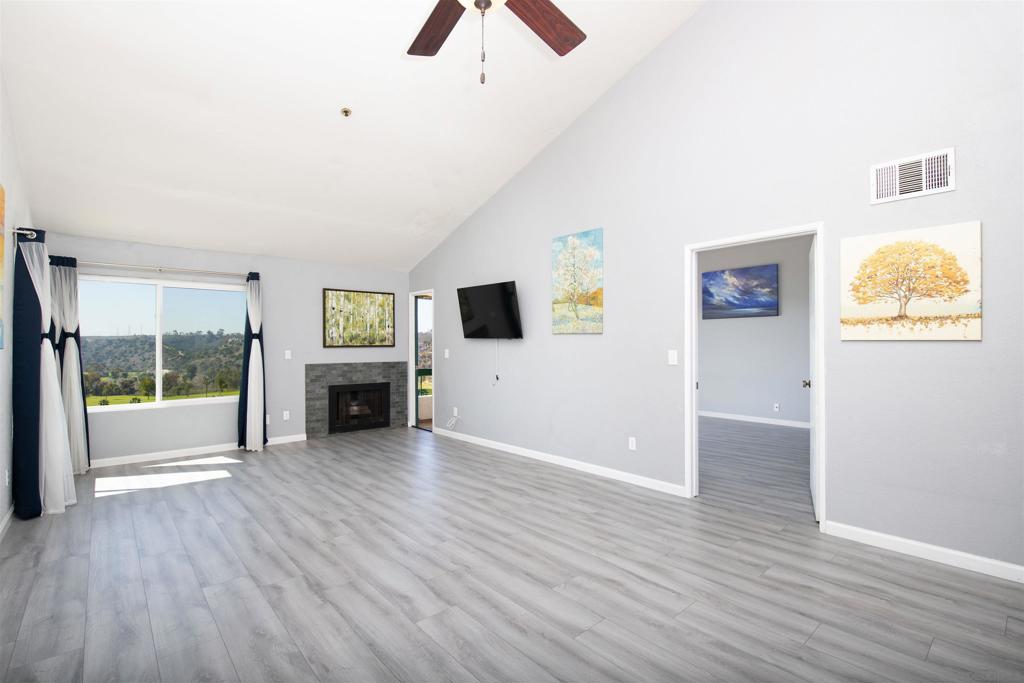 11255 Tierrasanta Blvd. 124