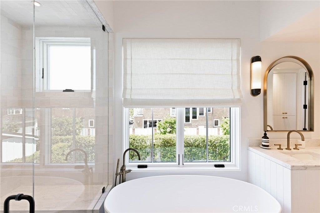 1416 E Balboa Boulevard, Newport Beach CA 92661 - Photo 17