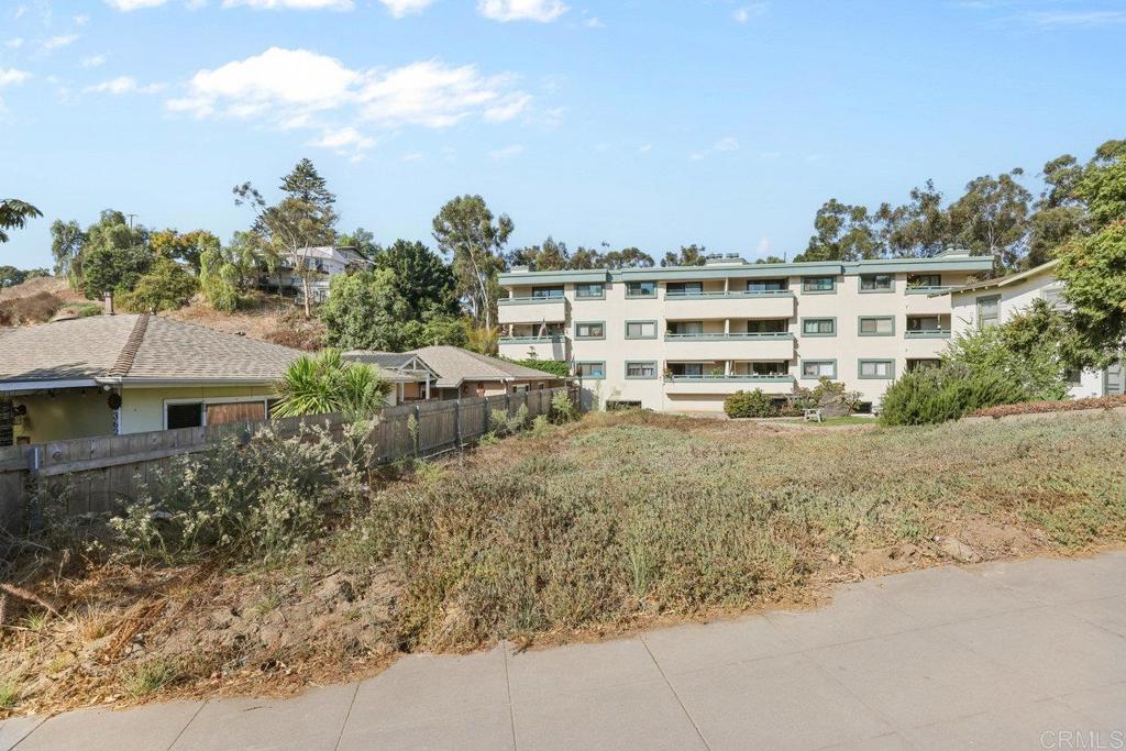 3640 N Reynard Way Street