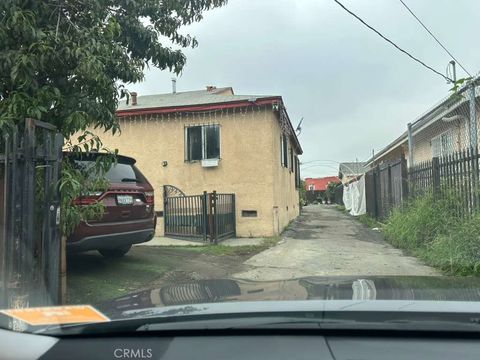 Photo of 11507 Grape, Los Angeles, CA 90059 (MLS # OC25262860)