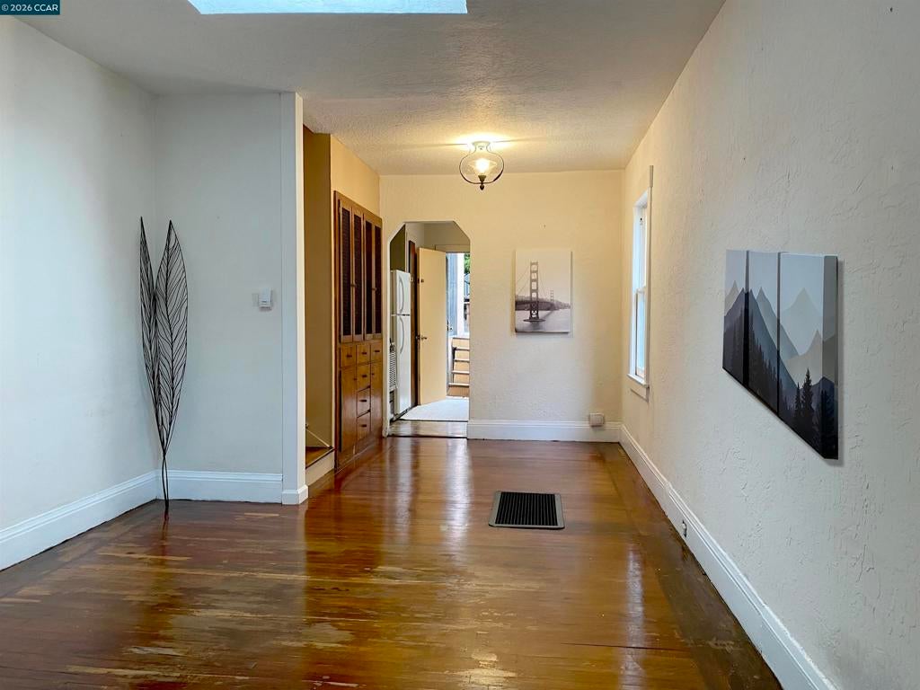 411 Kains Ave.
