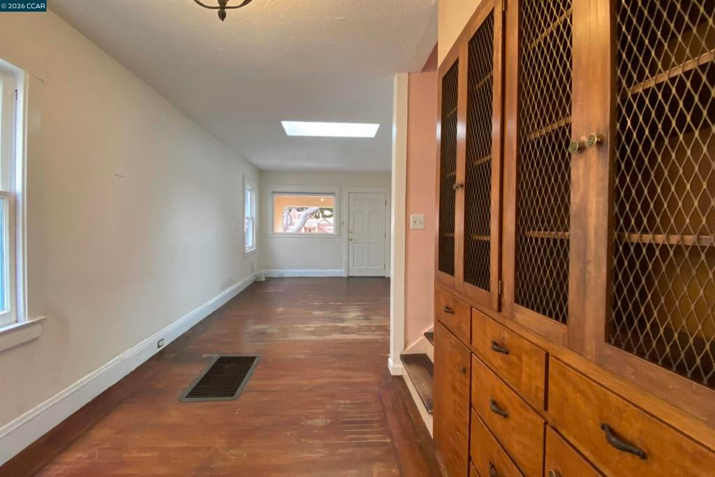 411 Kains Ave.