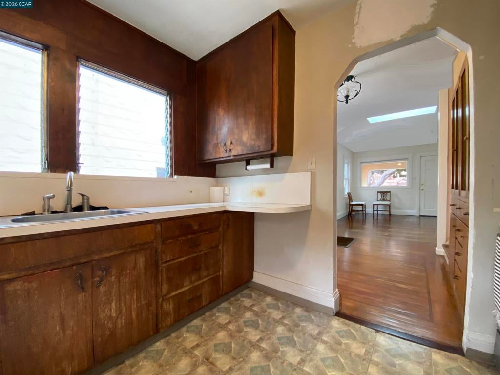 411 Kains Ave.