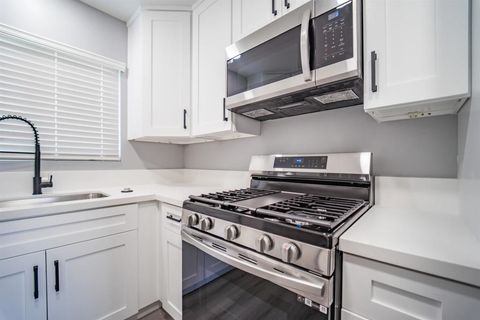 4140 48th St San Diego CA 92105