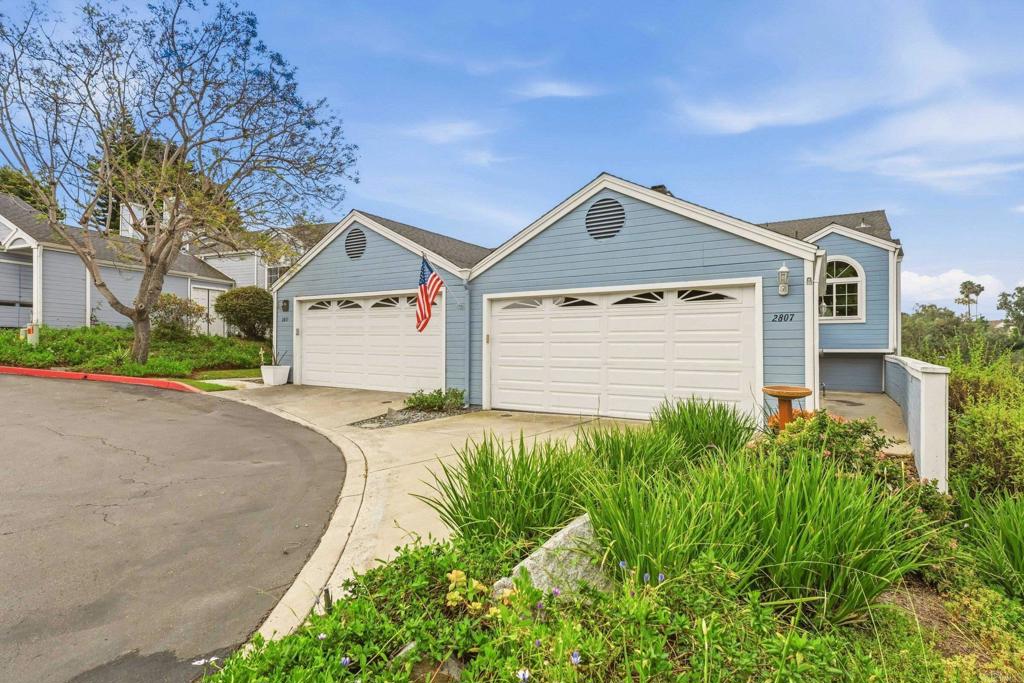 2807 Valley Vista Way