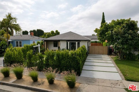 Photo of 11840 Juniette Street, Los Angeles, CA 90230 (MLS # 26874049)