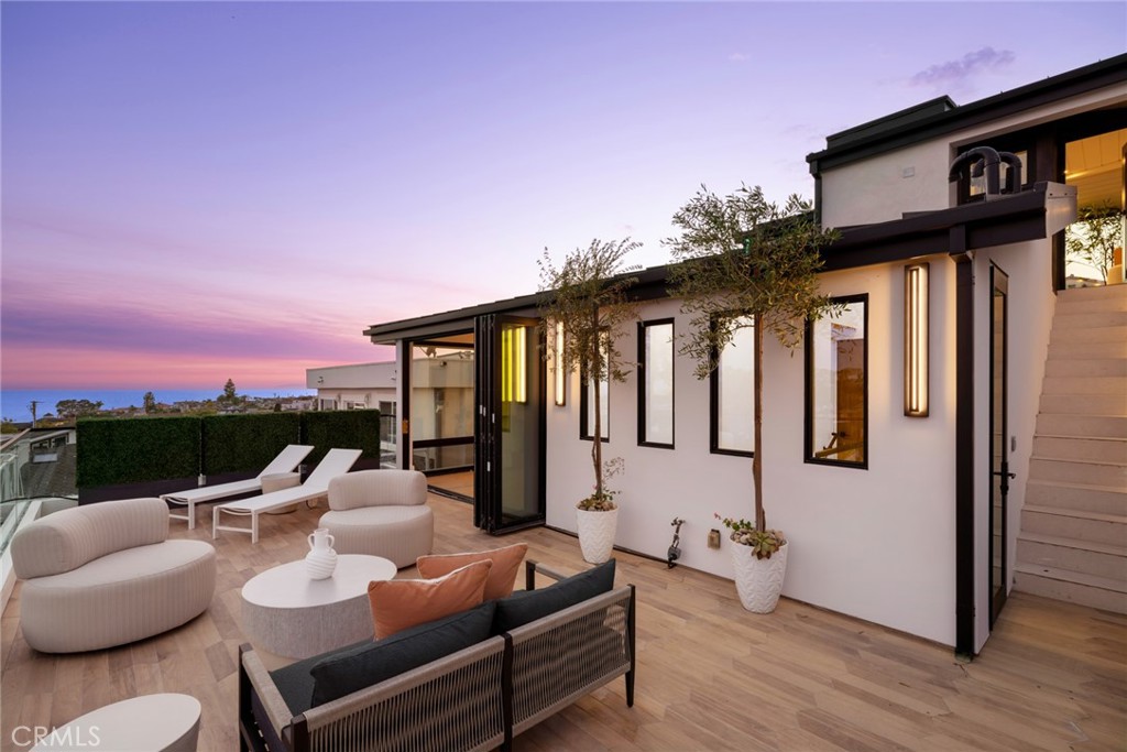 Corona del Mar North of PCH (CNHW) - Residential Lease