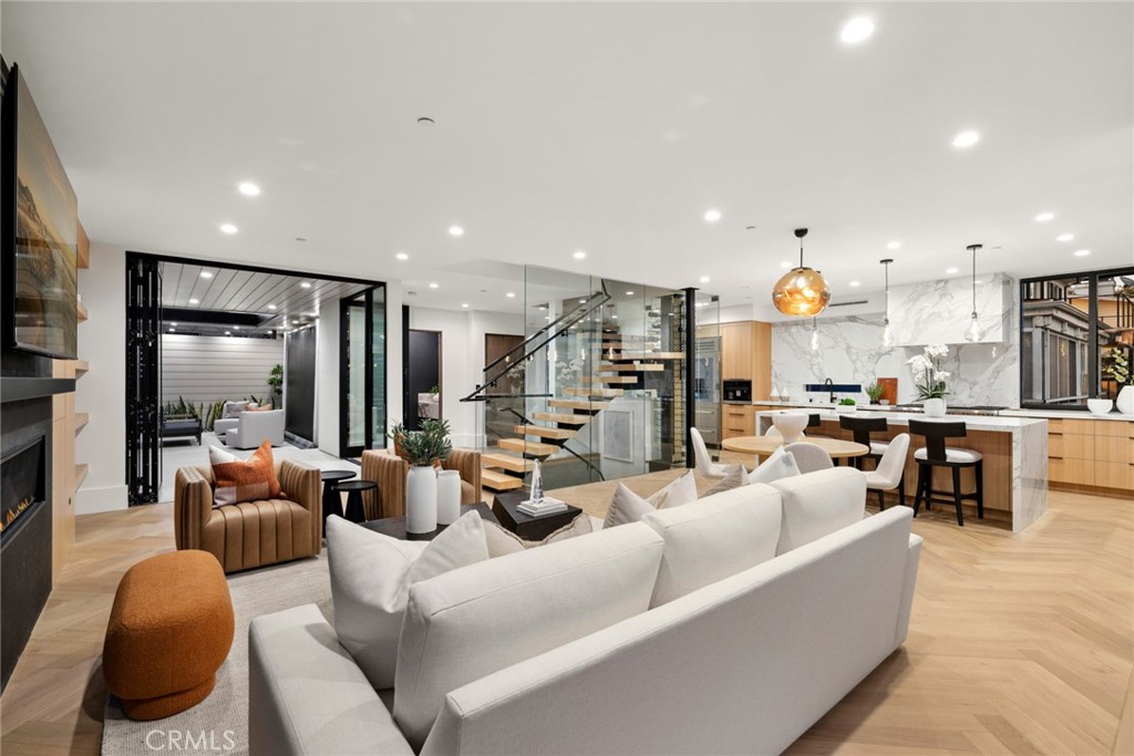 Corona del Mar North of PCH (CNHW) - Residential Lease