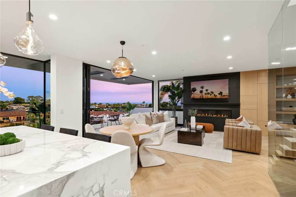 Corona del Mar North of PCH (CNHW) - Residential Lease