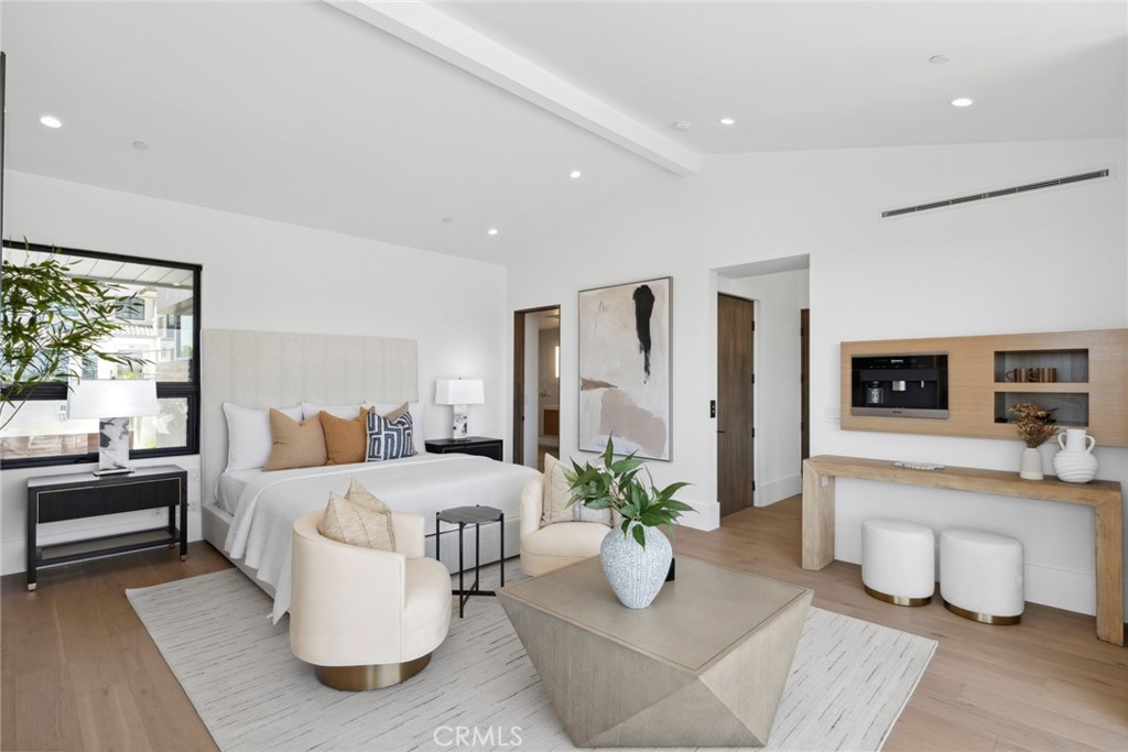 Corona del Mar North of PCH (CNHW) - Residential Lease