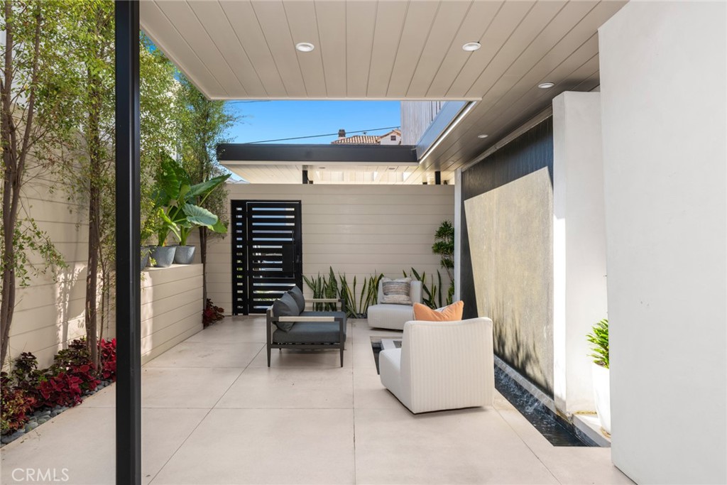 Corona del Mar North of PCH (CNHW) - Residential Lease