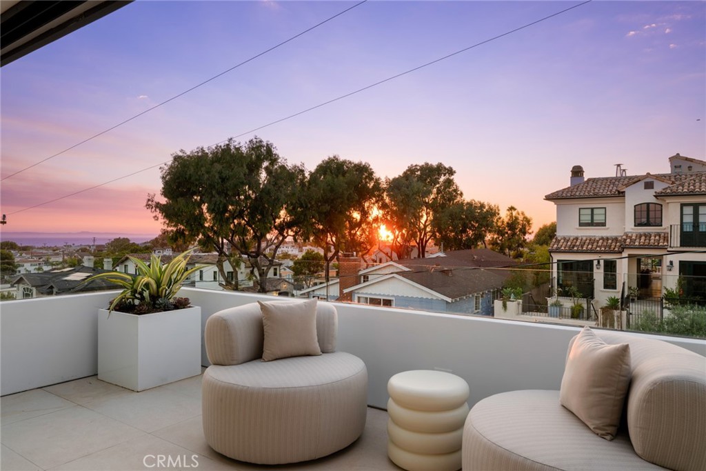 Corona del Mar North of PCH (CNHW) - Residential Lease