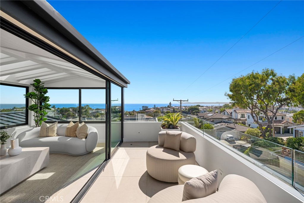 Corona del Mar North of PCH (CNHW) - Residential Lease