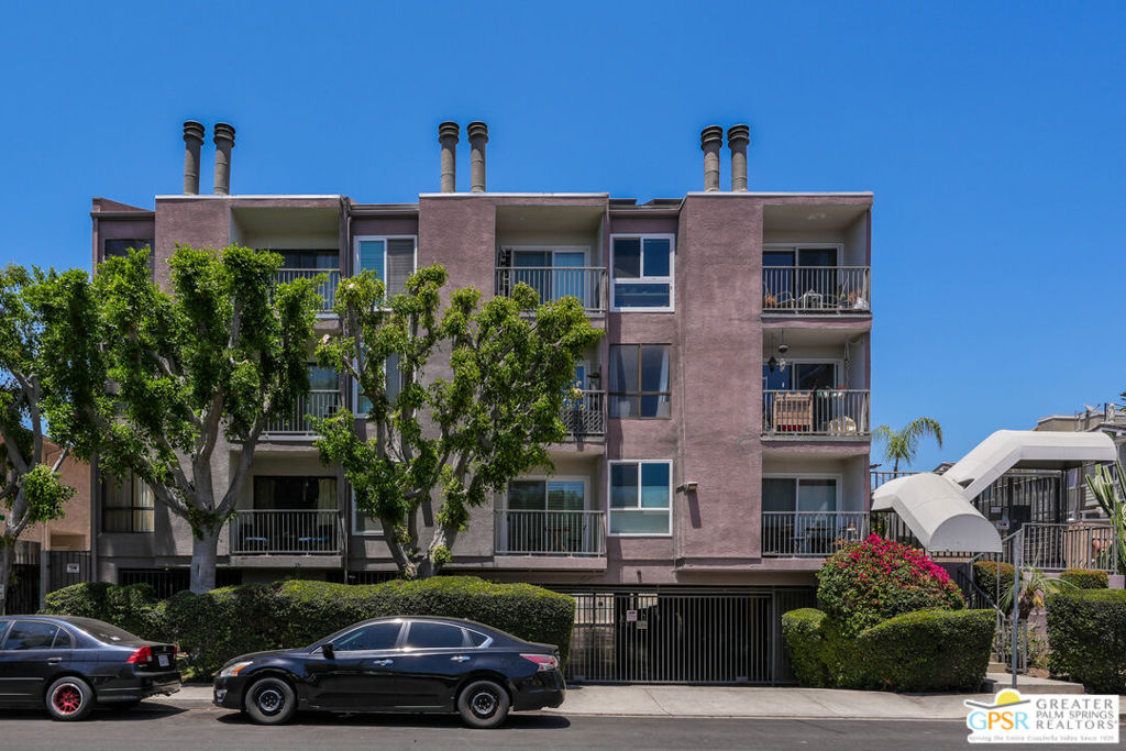 6525 La Mirada Avenue 114