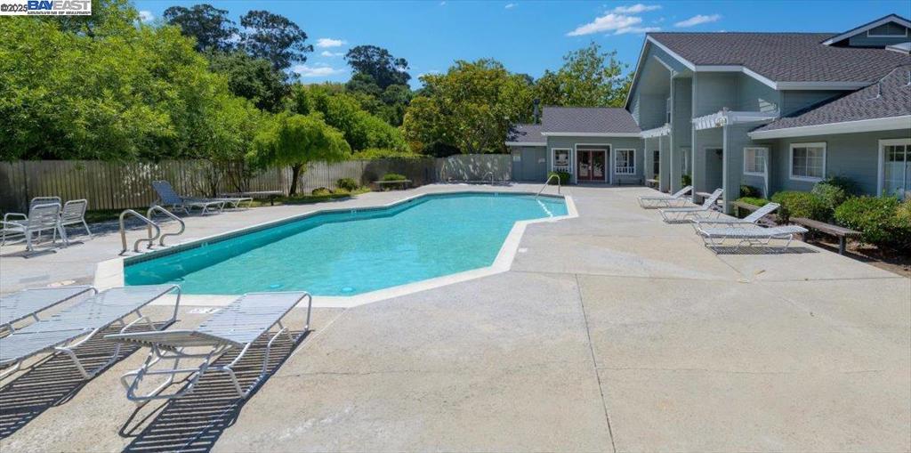 CANYON MEADOWS - Residential