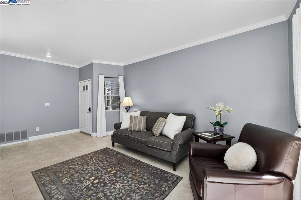 CANYON MEADOWS - Residential