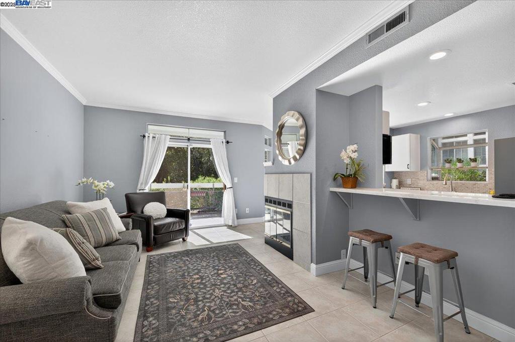 CANYON MEADOWS - Residential