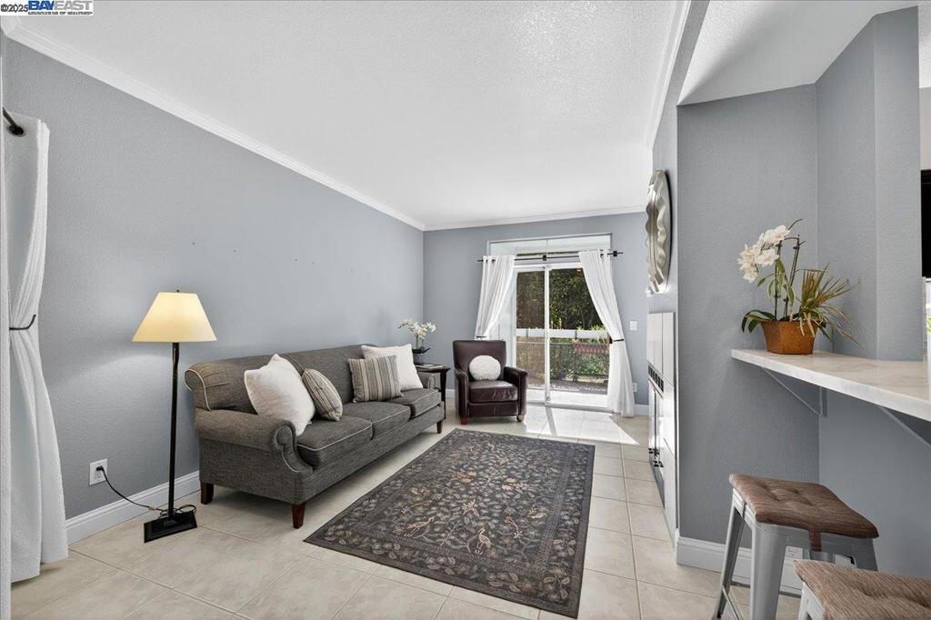 CANYON MEADOWS - Residential