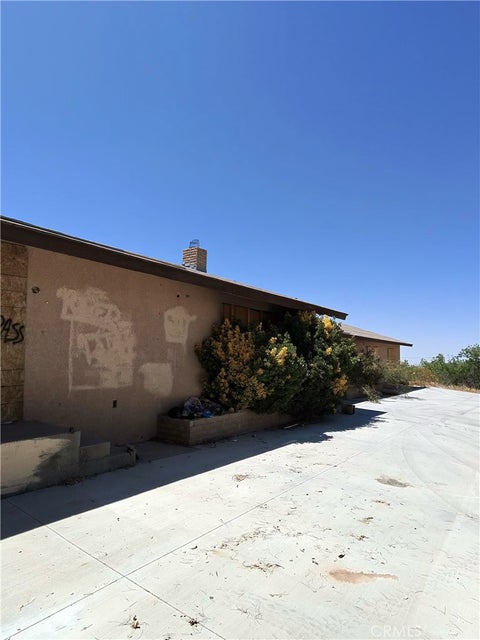 Photo of 9640 Malpaso RD, Phelan, CA 92371 (MLS # HD26168711)