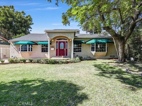 Photo of 1315 W Valleyheart DR, Burbank, CA 91506 (MLS # TR26131962)