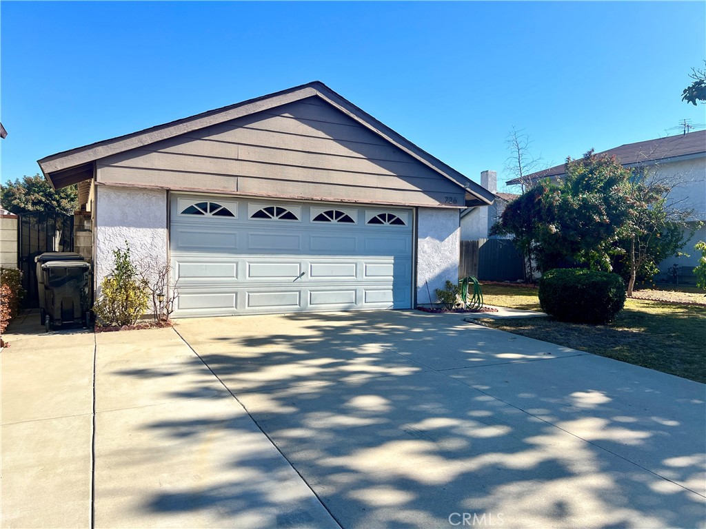 726 Summerwood Avenue