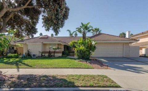 Photo of 1510 Holly Avenue, Oxnard, CA 93036 (MLS # V1-35914)