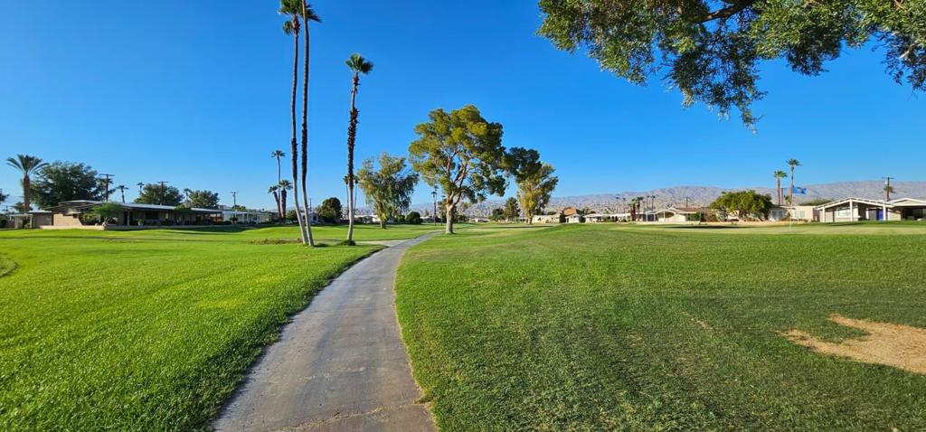 Tri Palm Estates - Land