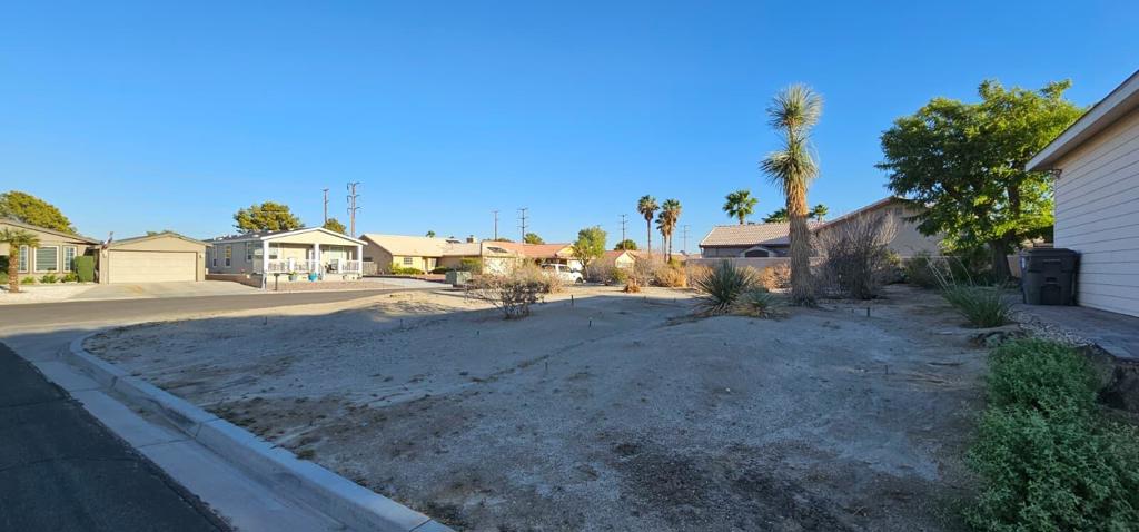 Tri Palm Estates - Land