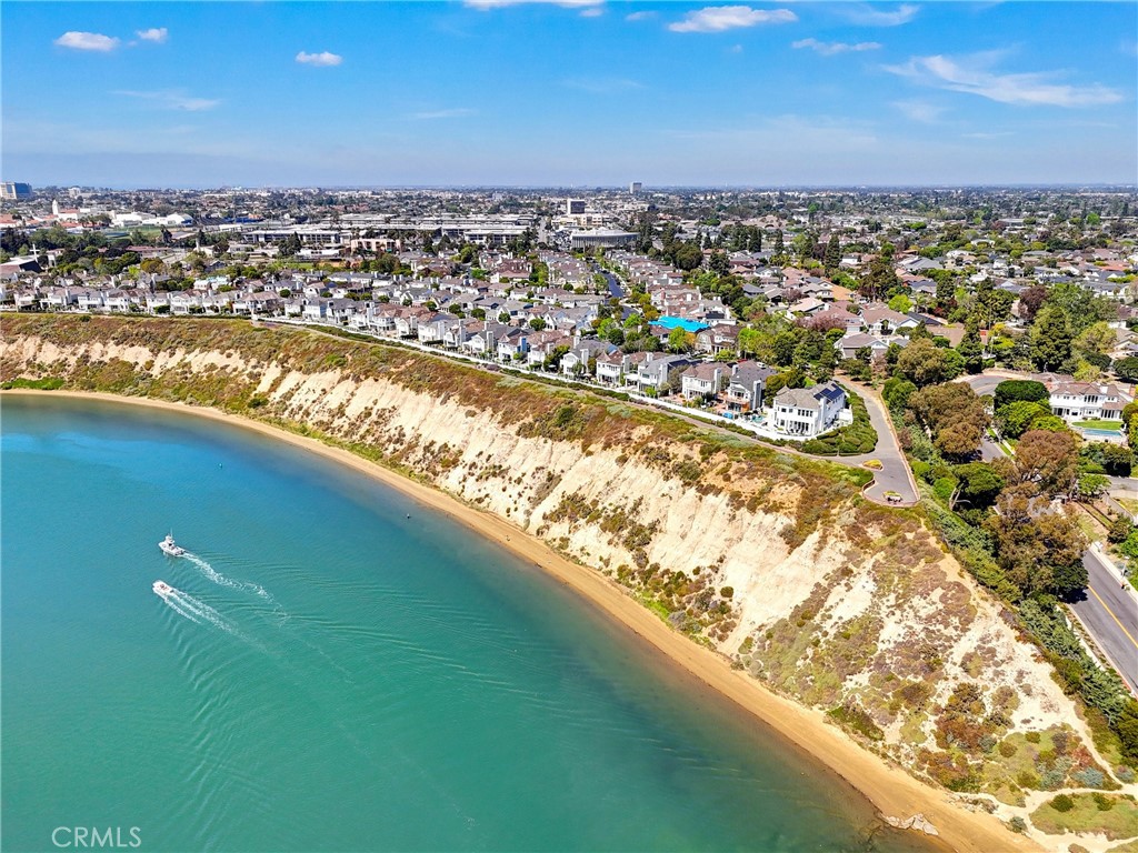 Newport Beach, California, 92660, United States, 4 Bedrooms Bedrooms, ,4 BathroomsBathrooms,Residential,Active,2031426