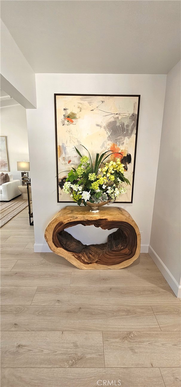 1112 Westcliff Drive